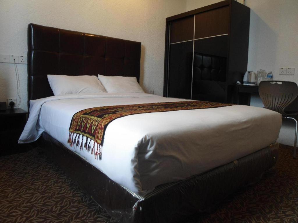 Regent Hotel Bintulu Zewnętrze zdjęcie